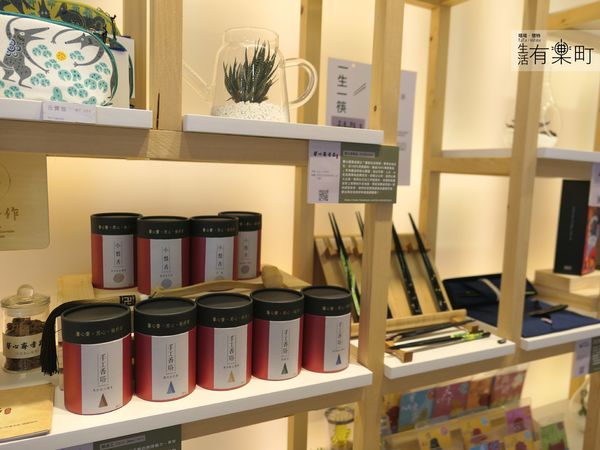 【台中住宿】綠宿行旅Green Hotel：綠色美學概念旅店，有趣互動心之光牆；來一趟說走就走的台中之旅，近草悟道廣場綠園道