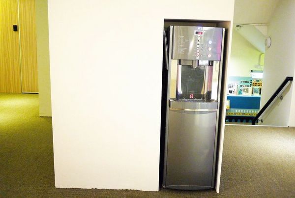 綠宿行旅：| 台中住宿 | 綠宿行旅 整棟建築採天井自然採光．結合環保與文藝氣息的創意旅館，草悟道微旅行