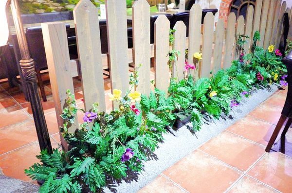 綠宿行旅：| 台中住宿 | 綠宿行旅 整棟建築採天井自然採光．結合環保與文藝氣息的創意旅館，草悟道微旅行