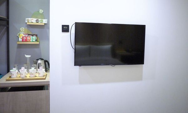 綠宿行旅：| 台中住宿 | 綠宿行旅 整棟建築採天井自然採光．結合環保與文藝氣息的創意旅館，草悟道微旅行