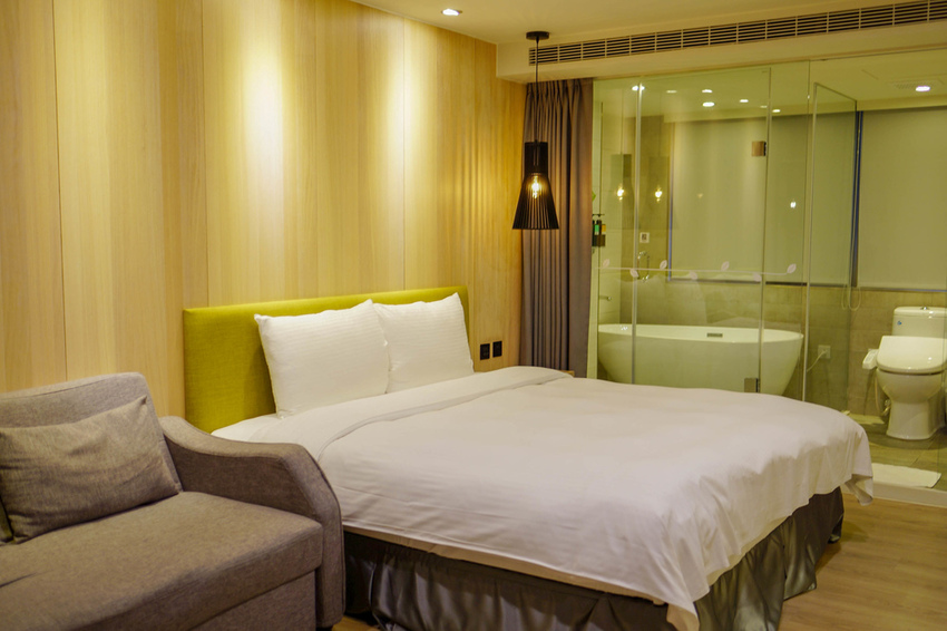 台中草悟道住宿 綠宿行旅Green Hotel 環保旅店榮獲三星級 LED心之光牆放煙火親子互動更有趣64.jpg