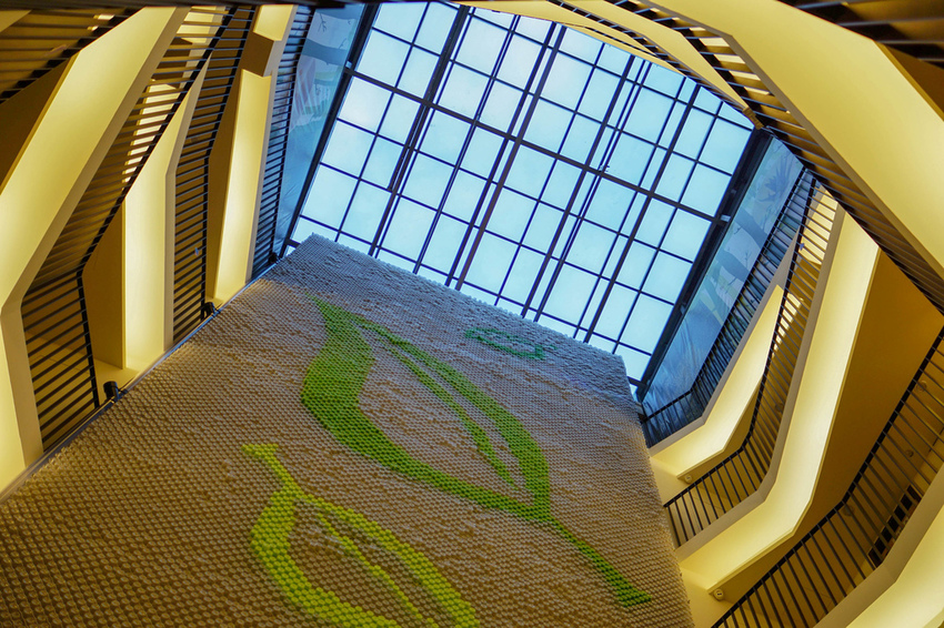 台中草悟道住宿 綠宿行旅Green Hotel 環保旅店榮獲三星級 LED心之光牆放煙火親子互動更有趣14B.jpg