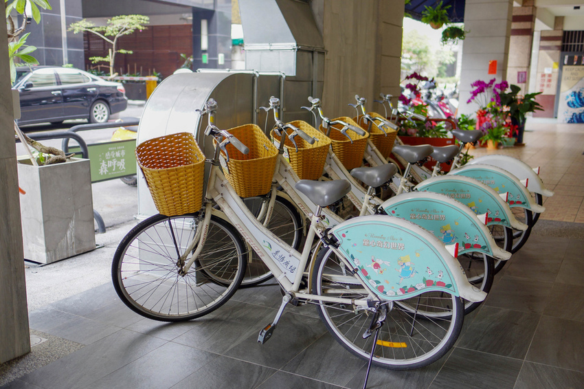 台中草悟道住宿 綠宿行旅Green Hotel 環保旅店榮獲三星級 LED心之光牆放煙火親子互動更有趣83.jpg