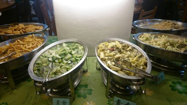 溪頭教育中心：南投溪頭~臺大實驗林溪頭教育中心~螢火蟲一閃一閃亮晶晶~