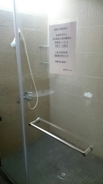 溪頭教育中心：南投溪頭~臺大實驗林溪頭教育中心~螢火蟲一閃一閃亮晶晶~