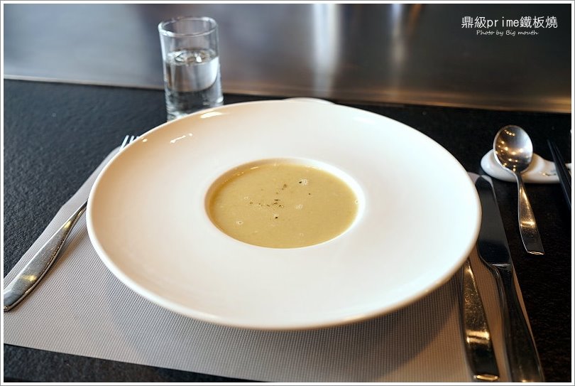 【林口美食】鼎級Prime鐵板燒‧頂級食材兼具創意的好口味，母親節聚餐首選!無菜單料理、客製化餐點都沒問題!