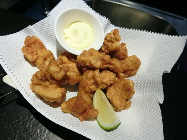 串燒-殿:【東區美味燒肉/串燒推薦/愷樂/玖壹壹也愛吃/串燒殿】串燒、唐揚雞、水蓮牛肉捲、海鮮燉飯及美麗花式調酒喝到爽歪歪嗨得不要不要的超滿足燒肉店就在