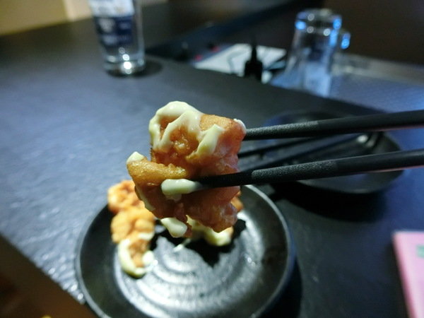 串燒-殿:【東區美味燒肉/串燒推薦/愷樂/玖壹壹也愛吃/串燒殿】串燒、唐揚雞、水蓮牛肉捲、海鮮燉飯及美麗花式調酒喝到爽歪歪嗨得不要不要的超滿足燒肉店就在