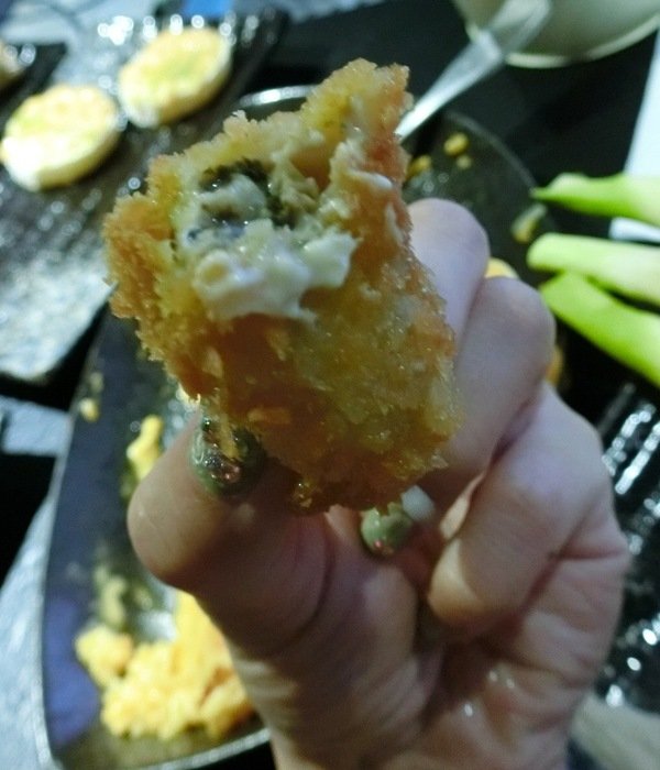 串燒-殿:【東區美味燒肉/串燒推薦/愷樂/玖壹壹也愛吃/串燒殿】串燒、唐揚雞、水蓮牛肉捲、海鮮燉飯及美麗花式調酒喝到爽歪歪嗨得不要不要的超滿足燒肉店就在