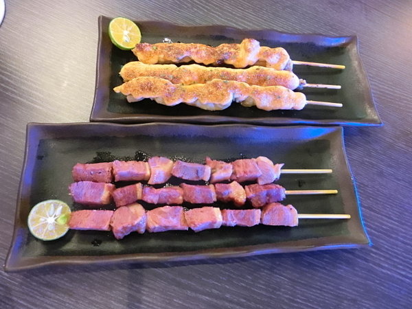 9%酒趴串燒Bar：位於板橋江子翠站的運動主題酒吧-9％酒趴旋轉串燒酒吧~烤肉飯配酒超香超下飯~讓人贊不絕口喔!