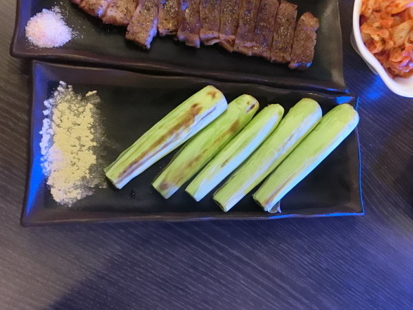 9%酒趴串燒Bar：位於板橋江子翠站的運動主題酒吧-9％酒趴旋轉串燒酒吧~烤肉飯配酒超香超下飯~讓人贊不絕口喔!