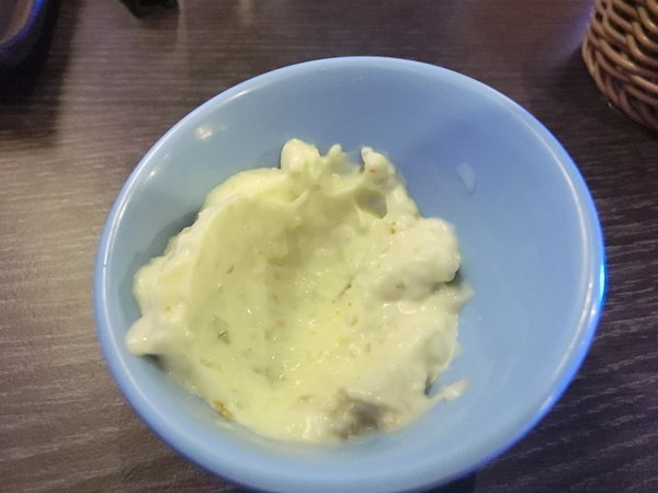 9%酒趴串燒Bar：位於板橋江子翠站的運動主題酒吧-9％酒趴旋轉串燒酒吧~烤肉飯配酒超香超下飯~讓人贊不絕口喔!