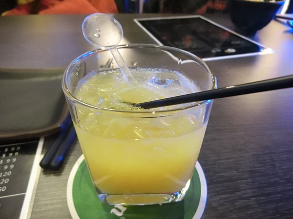 9%酒趴串燒Bar：位於板橋江子翠站的運動主題酒吧-9％酒趴旋轉串燒酒吧~烤肉飯配酒超香超下飯~讓人贊不絕口喔!