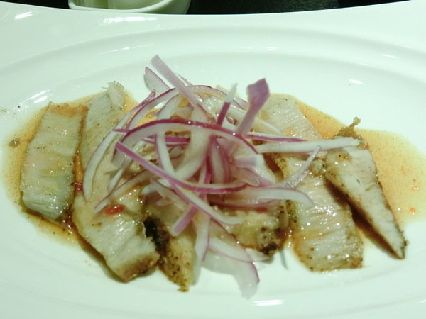 哈克廚房：【松菸美食推薦】Hack Bistro哈克廚房~紅魔鬼總匯義大利麵及鮮蝦起司烤薄餅~真是美味又銷魂喔!