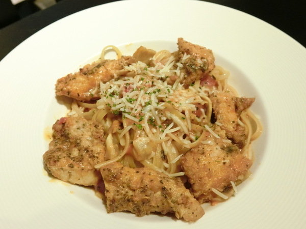 哈克廚房：【松菸美食推薦】Hack Bistro哈克廚房~紅魔鬼總匯義大利麵及鮮蝦起司烤薄餅~真是美味又銷魂喔!