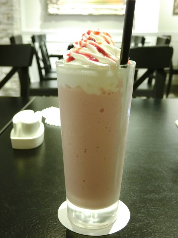 哈克廚房：【松菸美食推薦】Hack Bistro哈克廚房~紅魔鬼總匯義大利麵及鮮蝦起司烤薄餅~真是美味又銷魂喔!