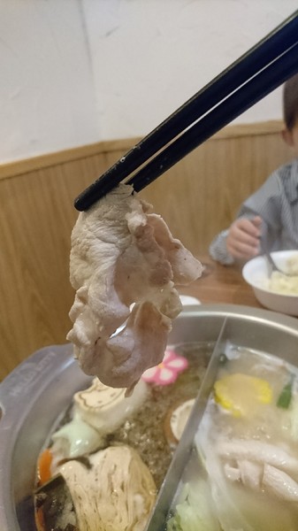 Hello Kitty Shabu Shabu：台北~Hello Kitty Shabu Shabu(忠孝店)~Hello Kitty主題餐廳~夢幻粉紅教主敲口愛~凱蒂貓無所不在超好拍~