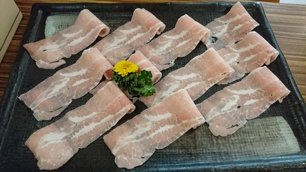 Hello Kitty Shabu Shabu：台北~Hello Kitty Shabu Shabu(忠孝店)~Hello Kitty主題餐廳~夢幻粉紅教主敲口愛~凱蒂貓無所不在超好拍~