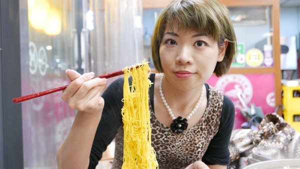 帝王食補紅面薑母鴨(淡水店)：帝王食補(淡水店)~黑色奇雞（烏骨雞）是你熟悉的好味道!黃金麵線和松露雞更是你非嚐不可的美味!