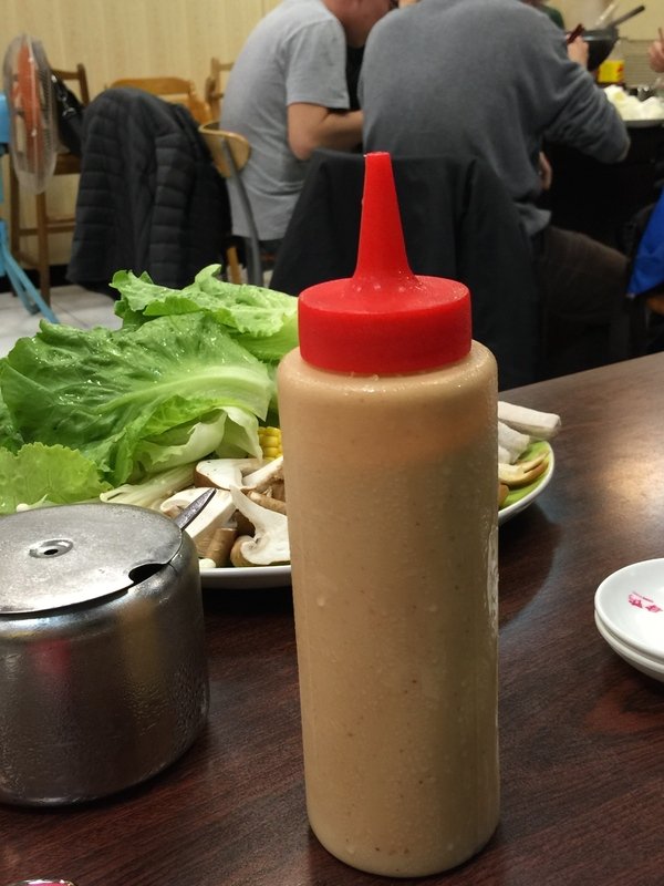 帝王食補紅面薑母鴨(淡水店)：帝王食補(淡水店)~黑色奇雞（烏骨雞）是你熟悉的好味道!黃金麵線和松露雞更是你非嚐不可的美味!