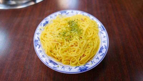 帝王食補紅面薑母鴨(淡水店)：帝王食補(淡水店)~黑色奇雞（烏骨雞）是你熟悉的好味道!黃金麵線和松露雞更是你非嚐不可的美味!