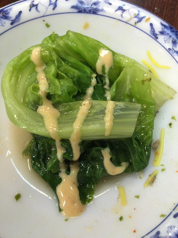 帝王食補紅面薑母鴨(淡水店)：帝王食補(淡水店)~黑色奇雞（烏骨雞）是你熟悉的好味道!黃金麵線和松露雞更是你非嚐不可的美味!