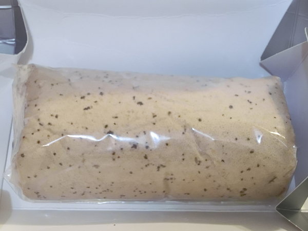 台灣茶奶茶 4℃蛋糕專賣:【食我團eatme宅配美食】台灣茶奶茶4℃蛋糕專賣店的”珍珠奶茶捲”、”香蕉巧克力捲”及”白玉珍珠楓糖蛋糕捲”都超好吃喔!