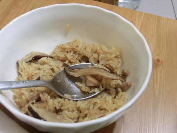 天子油飯:有小朋友即將滿月了嗎?要吃就吃最好的天子油飯!料好實在誠實用心一定要支持喔!