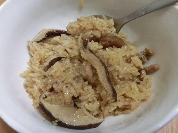 天子油飯:有小朋友即將滿月了嗎?要吃就吃最好的天子油飯!料好實在誠實用心一定要支持喔!