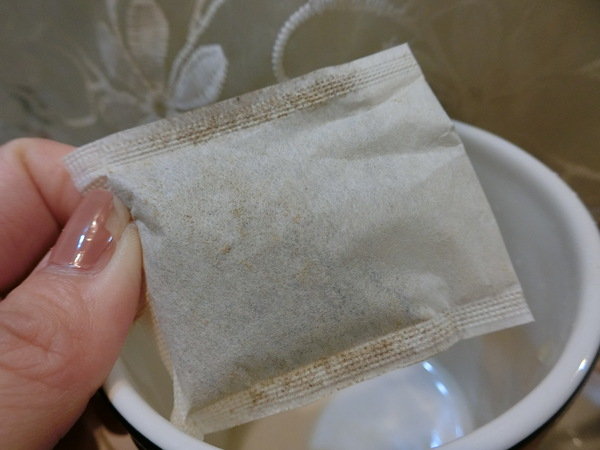 原酵食品朕品黑牛蒡養生茶:原酵食品的「朕品黑牛蒡養生茶」~天然有機好喝且無咖啡因~老人小孩孕婦都可喝~每天給你滿滿的活力泉源喔!