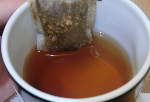 原酵食品朕品黑牛蒡養生茶:原酵食品的「朕品黑牛蒡養生茶」~天然有機好喝且無咖啡因~老人小孩孕婦都可喝~每天給你滿滿的活力泉源喔!