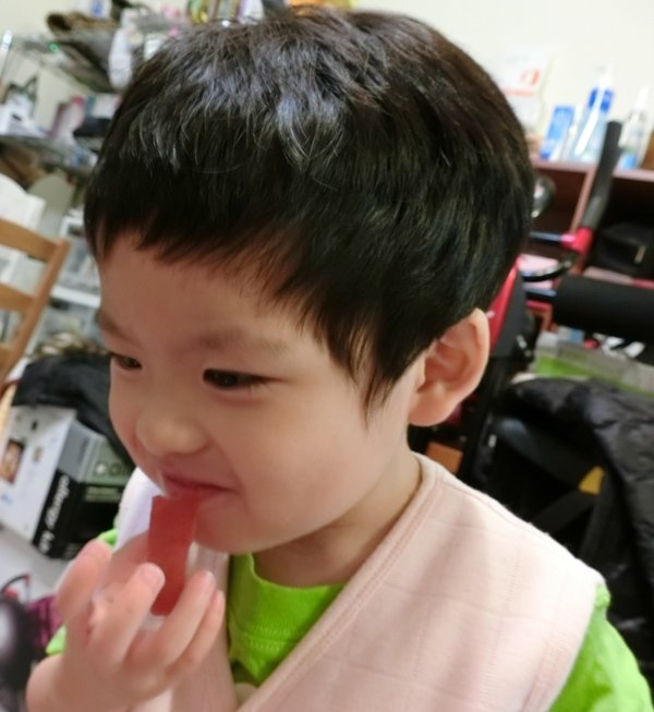 【唯力香食品】肉鬆肉乾專賣店:【網購人氣美食-唯力香】唯力香食品有限公司榮獲國家優良商品金牌獎~肉質鮮美超好吃~還沒吃過他們家蜜汁豬肉乾及豬肉鬆的朋友還不快來試試!