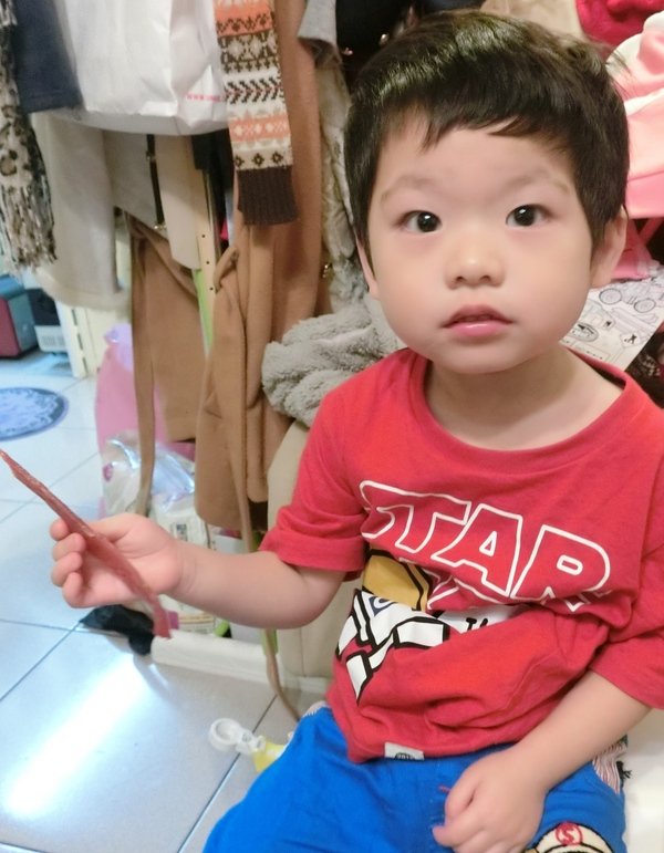 【唯力香食品】肉鬆肉乾專賣店:【網購人氣美食-唯力香】唯力香食品有限公司榮獲國家優良商品金牌獎~肉質鮮美超好吃~還沒吃過他們家蜜汁豬肉乾及豬肉鬆的朋友還不快來試試!