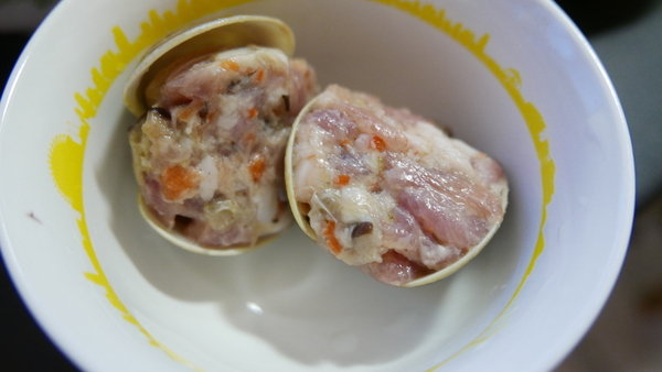 孫家小館：【宅配水餃推薦】孫家廚坊(小館)超大元寶水餃~採用日本沖繩高筋麵粉，絕對有嚼勁且回味無窮~30年來的好味道值得一嚐喔!