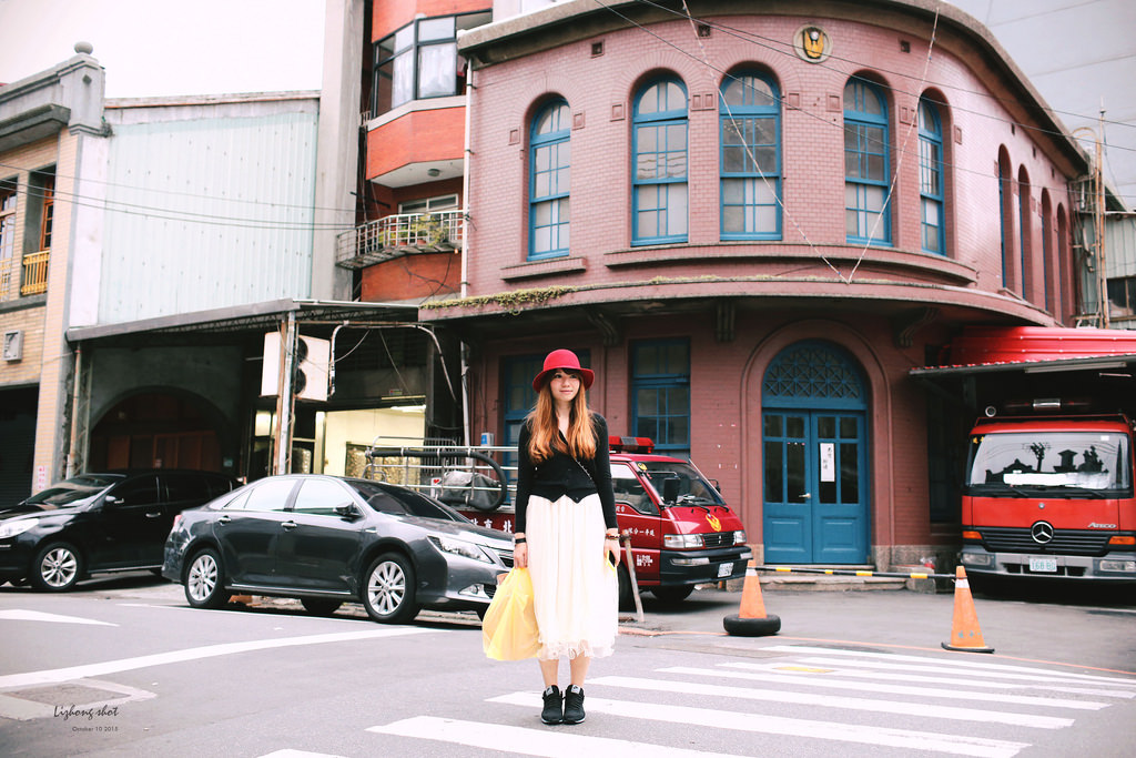 那個不是過年的迪化街趴趴走