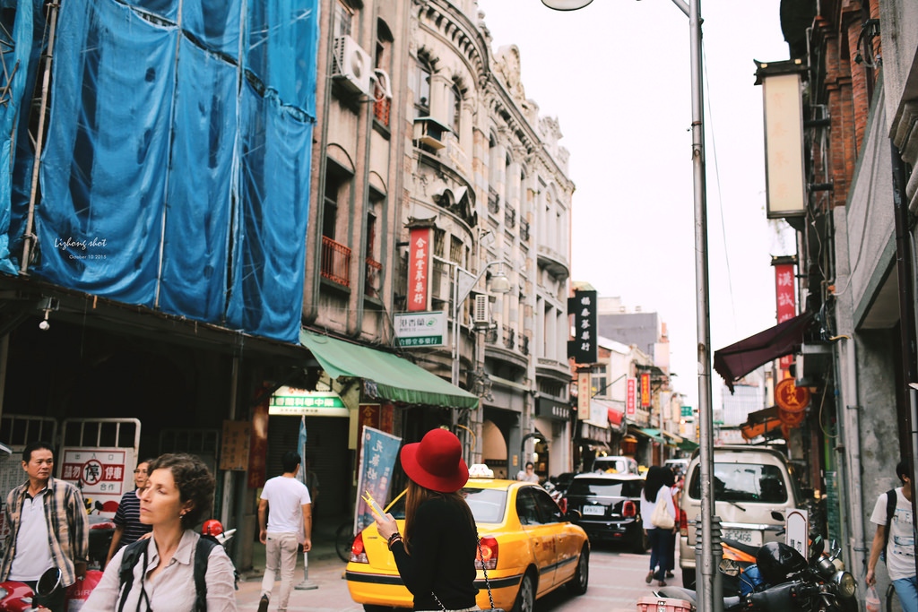 那個不是過年的迪化街趴趴走
