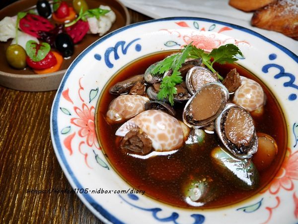 【西門餐酒館】 拉圖爾精釀柴燒餐廳 La Tour Craft Beer %26; Wood Grill #西門町 #低溫舒肥料理 #精釀啤酒 #球賽轉播 (10).JPG