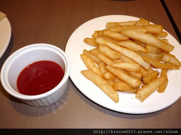 披薩坊16-炸薯條.JPG