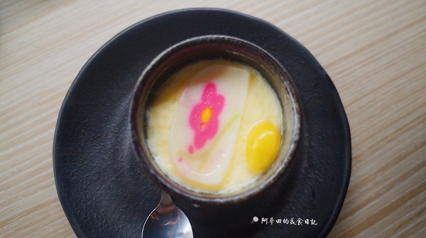 初原壽司：【苗栗竹南】初原壽司以磁浮列車方式送餐，除了科技感外，更增添了許多樂趣！