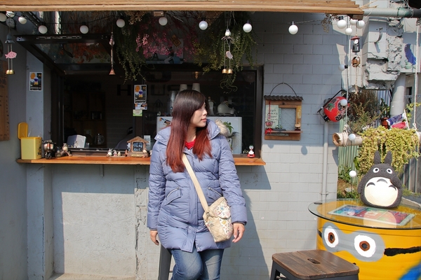 三合院咖啡：【彰化和美景點】3HOUSE三合院咖啡~超療癒彩繪美拍打卡景點，蛋黃哥，豆豆龍，小小兵大集合