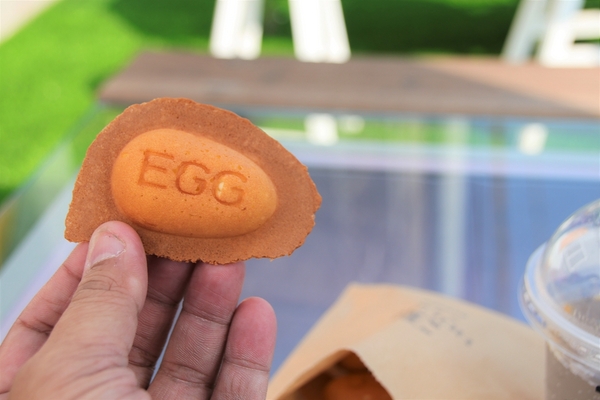 三合院咖啡：【彰化和美景點】3HOUSE三合院咖啡~超療癒彩繪美拍打卡景點，蛋黃哥，豆豆龍，小小兵大集合