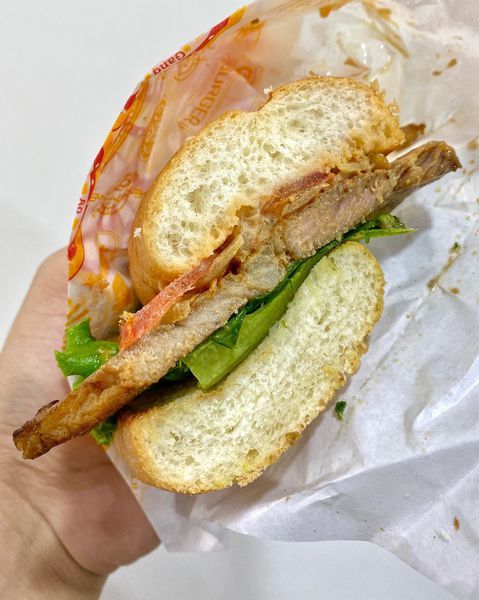 【Q Burger】新潮連鎖早餐店|港澳美食季