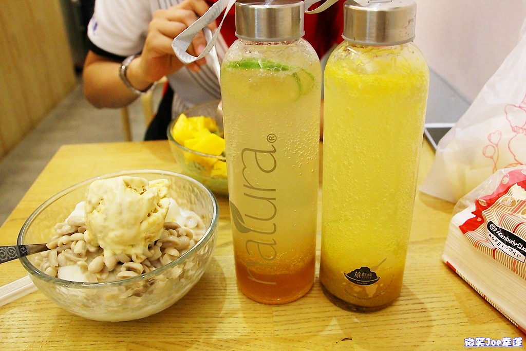 西區|美村路蒝紅綵，芒果抹茶雪花冰吸晴又美味，還有美美的果醬汽泡飲!! - 微笑Joe幸運