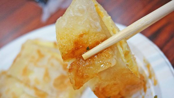 【花蓮美食】府前食坊-在地人都讚不絕口的美味蛋餅