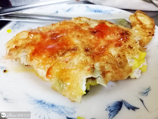 【新北三重】無名蔥油餅(炸蛋餅) | 秀江街隱藏平價早餐美食 用夾子吃的現桿炸蛋餅 傳統古早味飄香