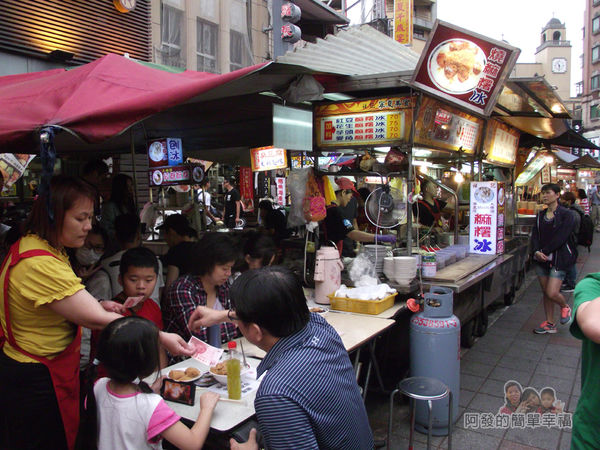 祥記橋頭客家純糖麻糬09-才營業就已人潮漸現