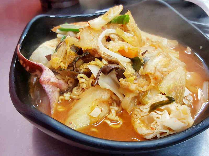 18492990_1558680067475967_1801169883_o