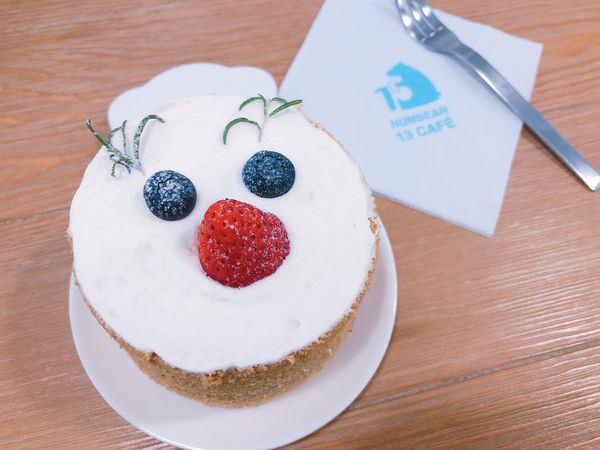 桃園✿numbear 13 cafe✿中原大學旁~ 有可愛外帶杯提把的藍白色系咖啡廳 !