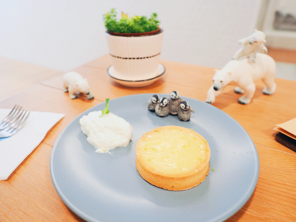 Numbear 13 Café15.jpg