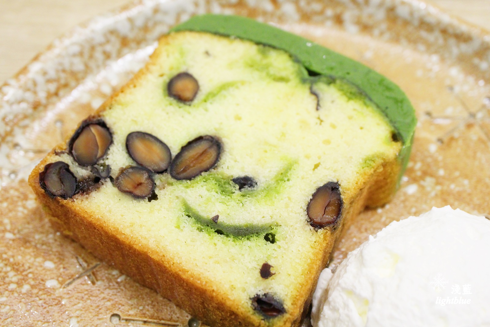 [ 市府站．松山文創園區美食 ] 淺藍 × 雪之下～不吃鬆餅，來吃原味戚風與丹波黑豆京抹茶磅蛋糕